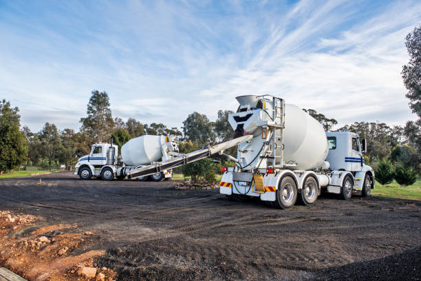 Best Residential Concrete Services  in Mission, KS